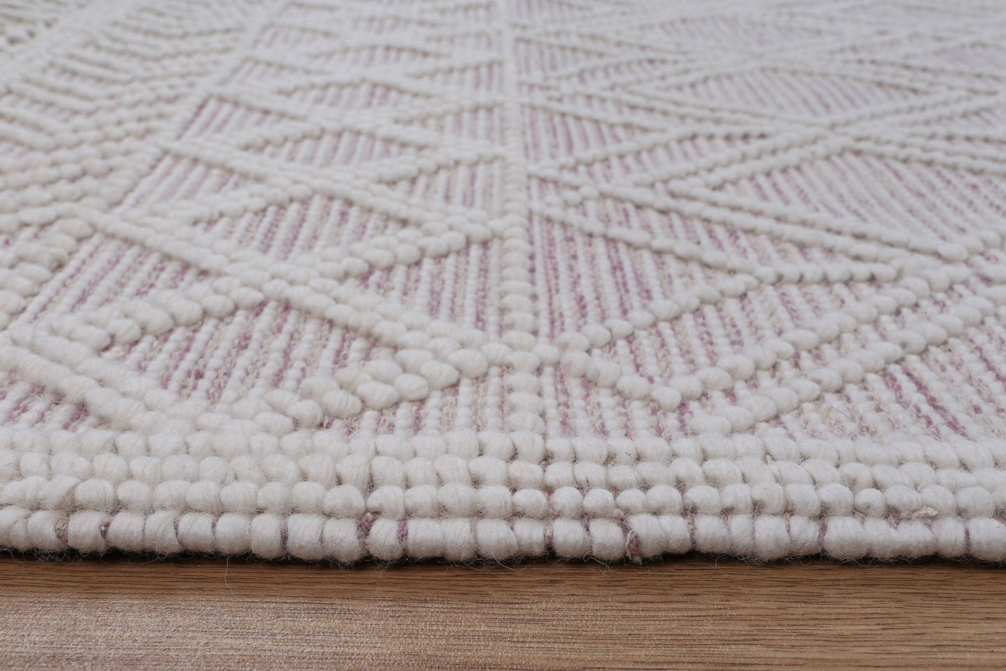 Ava Blush Rug – Soft Pink Tone with Elegant Texture
