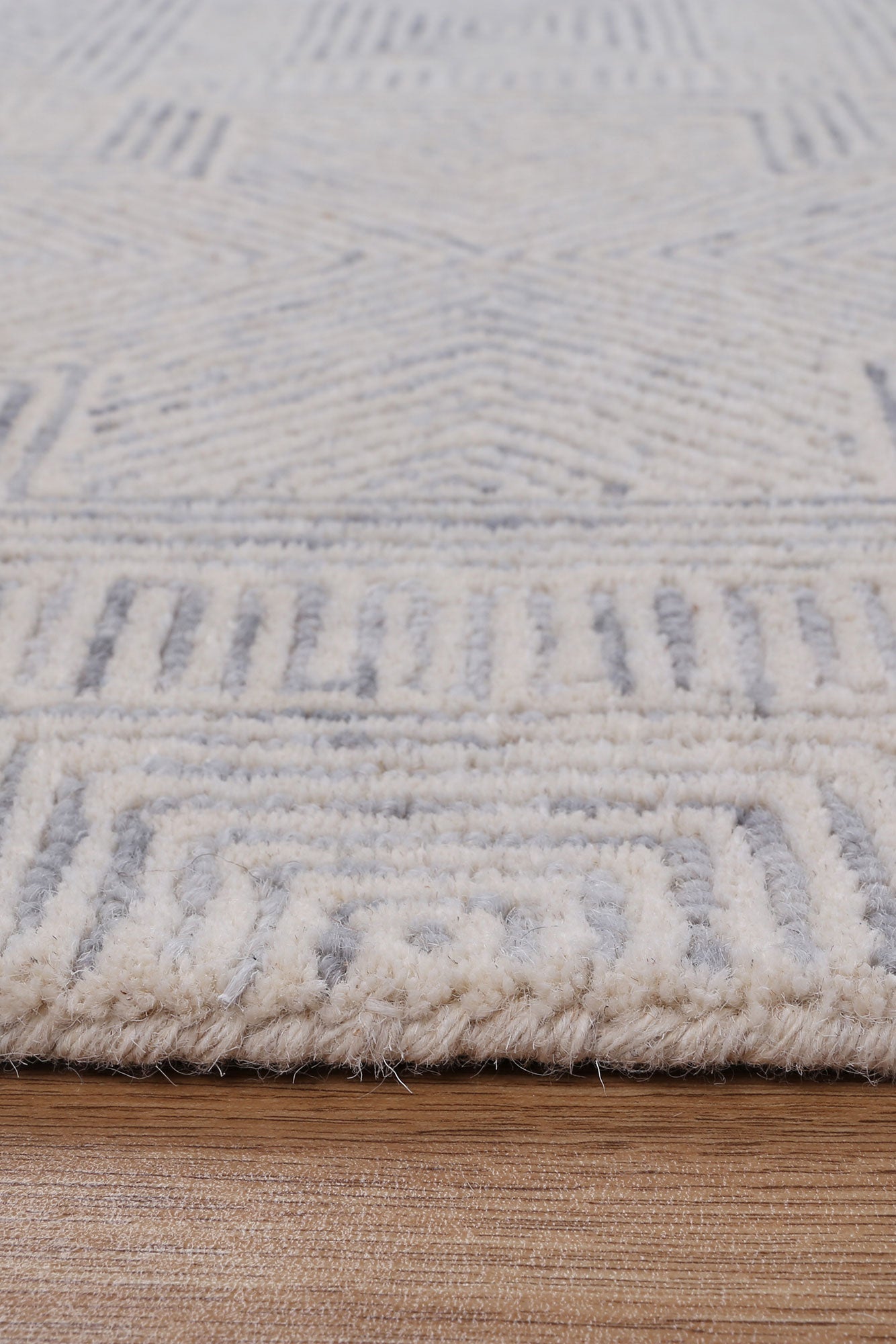 Posy Labyrinth 09B Grey Wool Rug