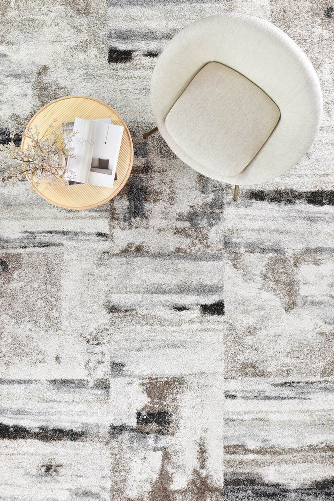 Stylish multicoloured shaggy rug for living spaces