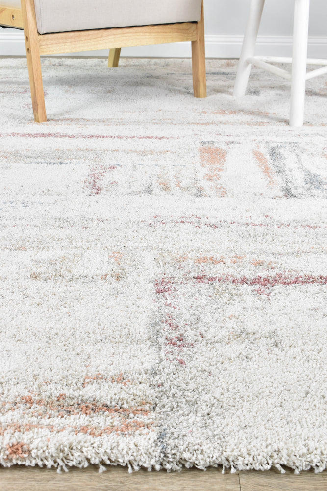 Alpha Shaggy Damask In White Rug