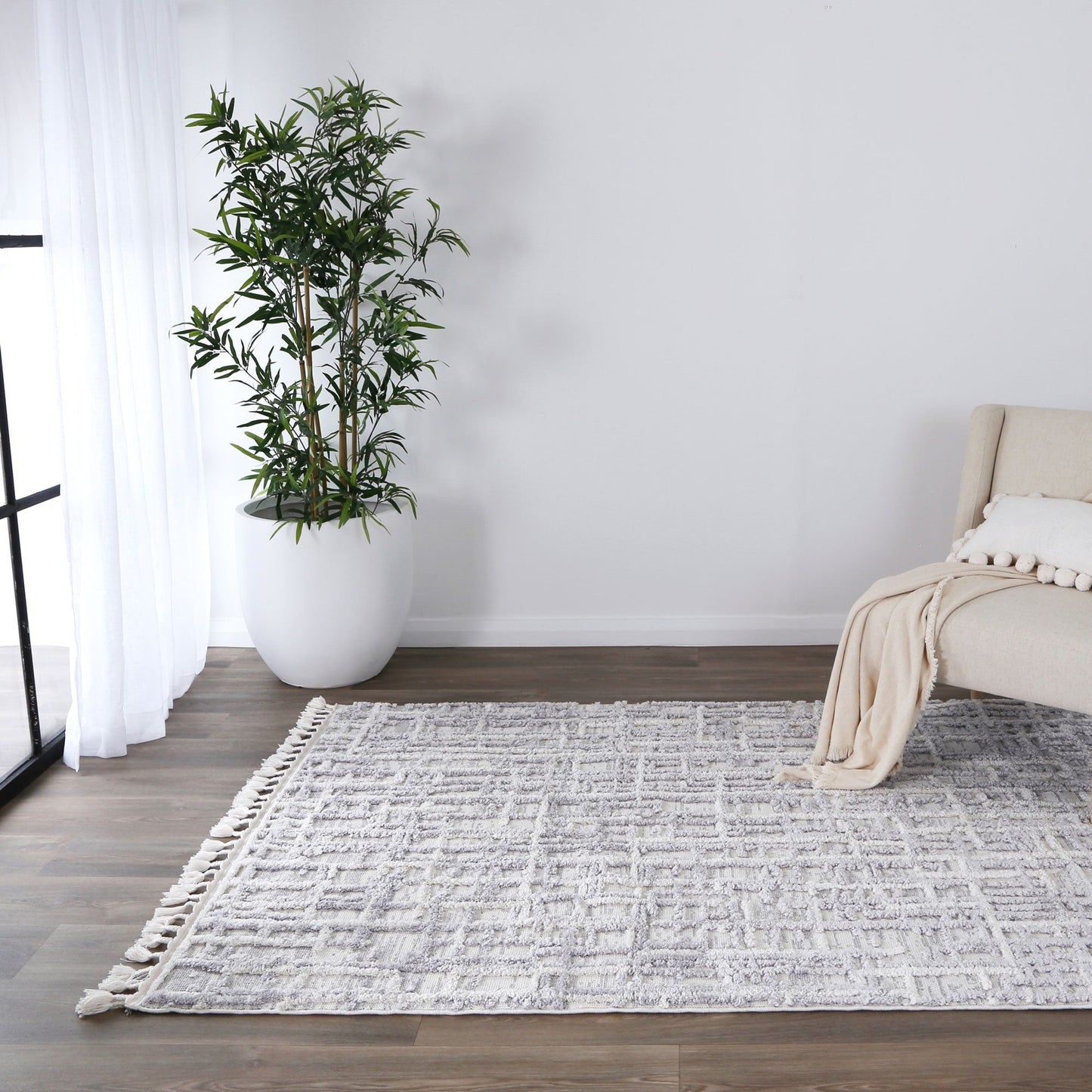Top view of contemporary grey Bilbao Kubra rug