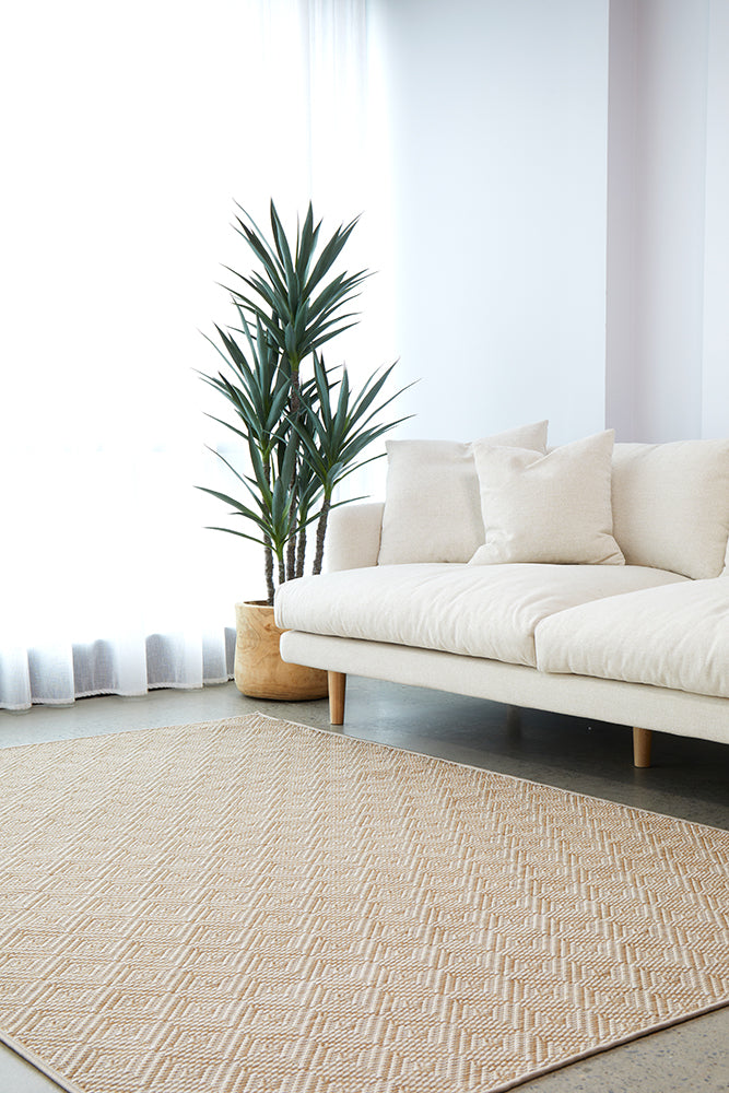 PAT Misty rug in a soft contemporary shade