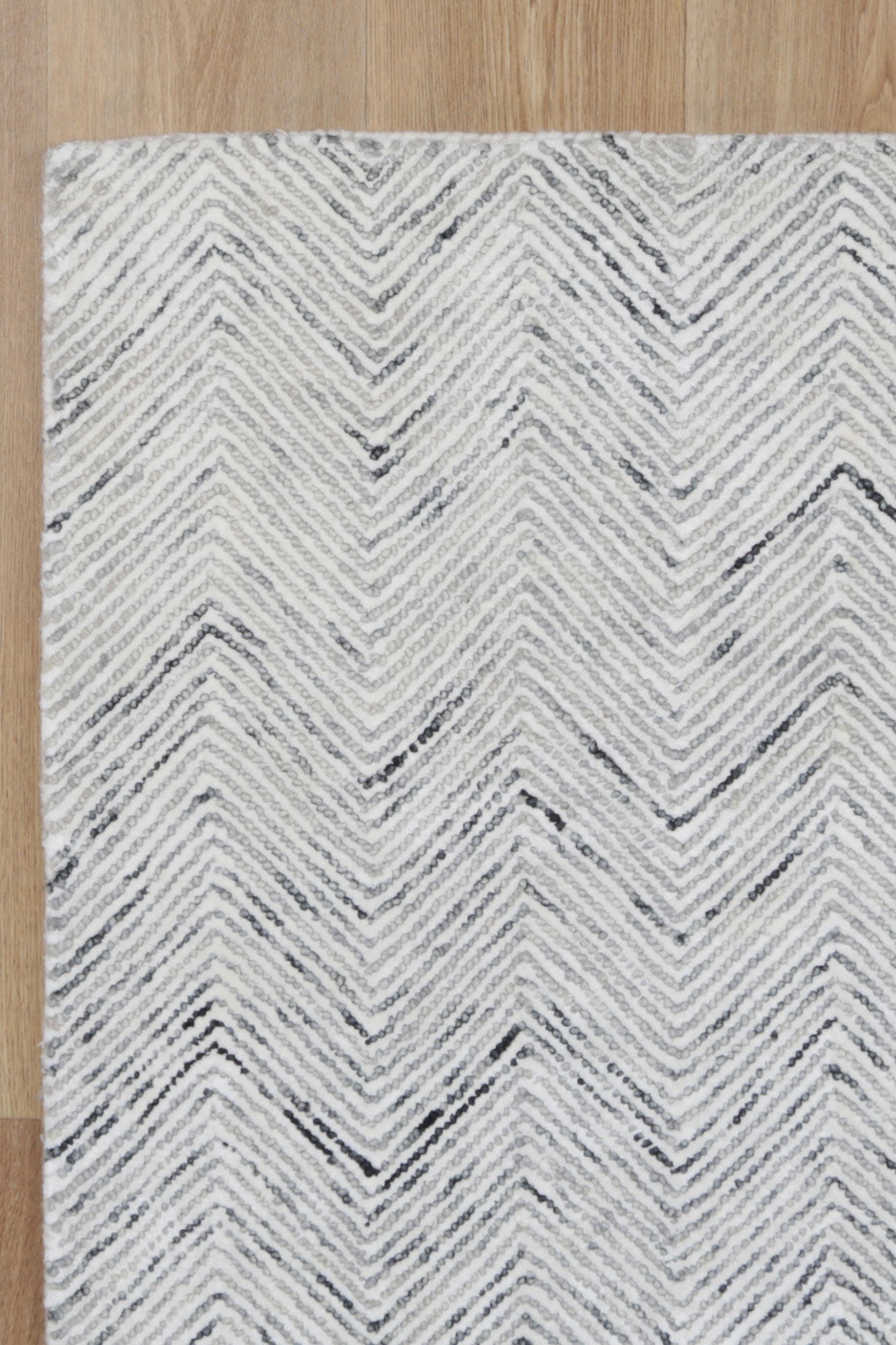 Astrid Unique Herringbone in Grey Rug