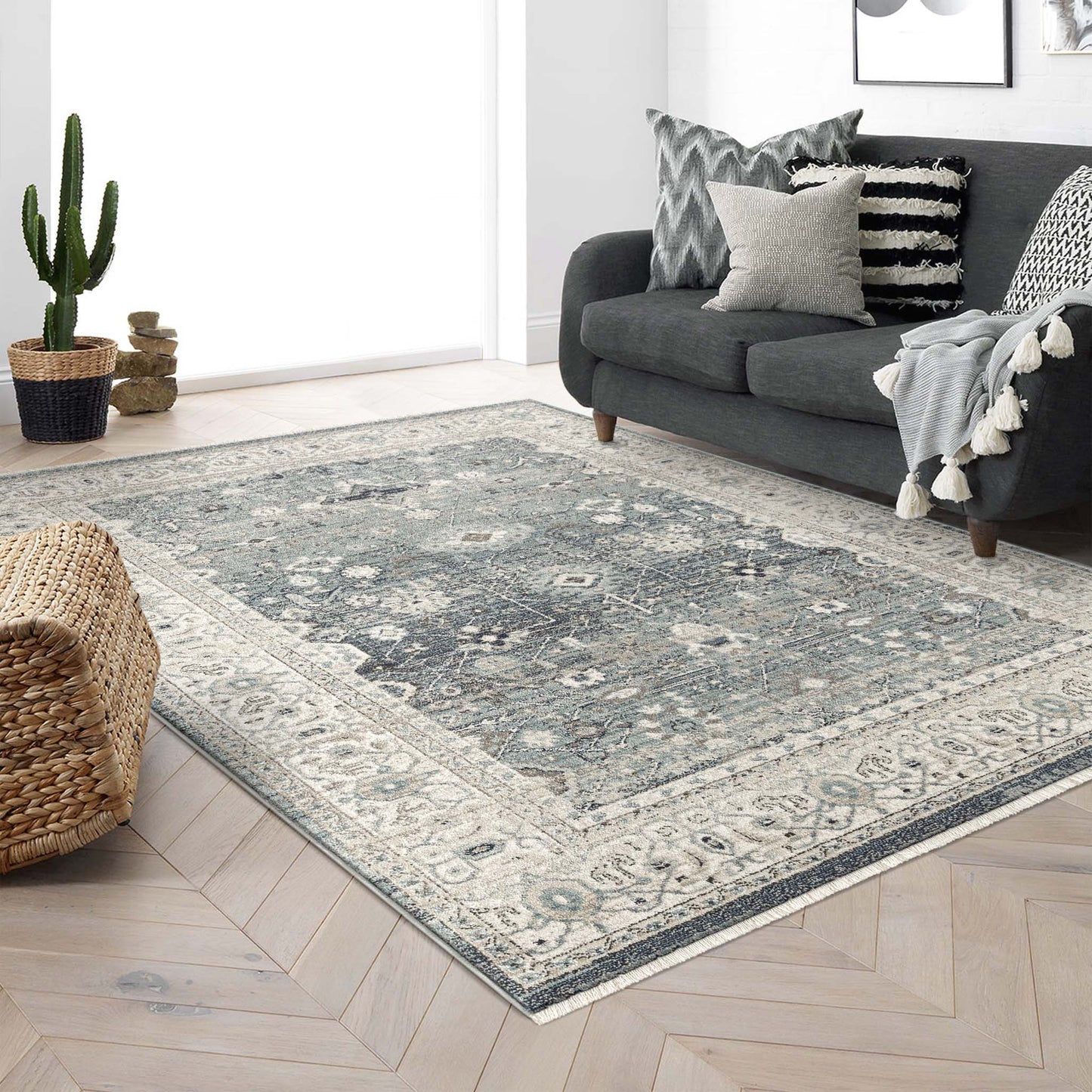 Edith Rug In Light Blue D2203