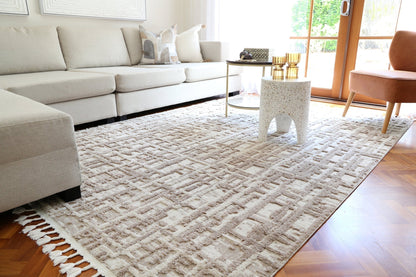 Bilbao Kubra Contemporary in Beige Rug