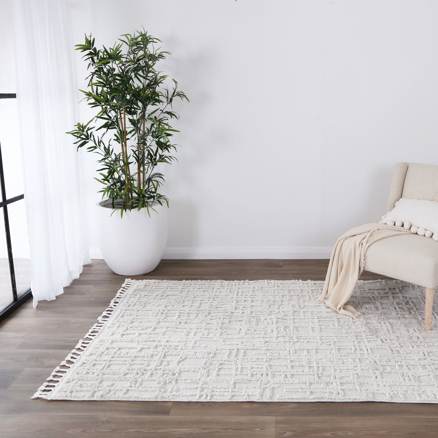 Bilbao Kubra Contemporary in Ivory Rug