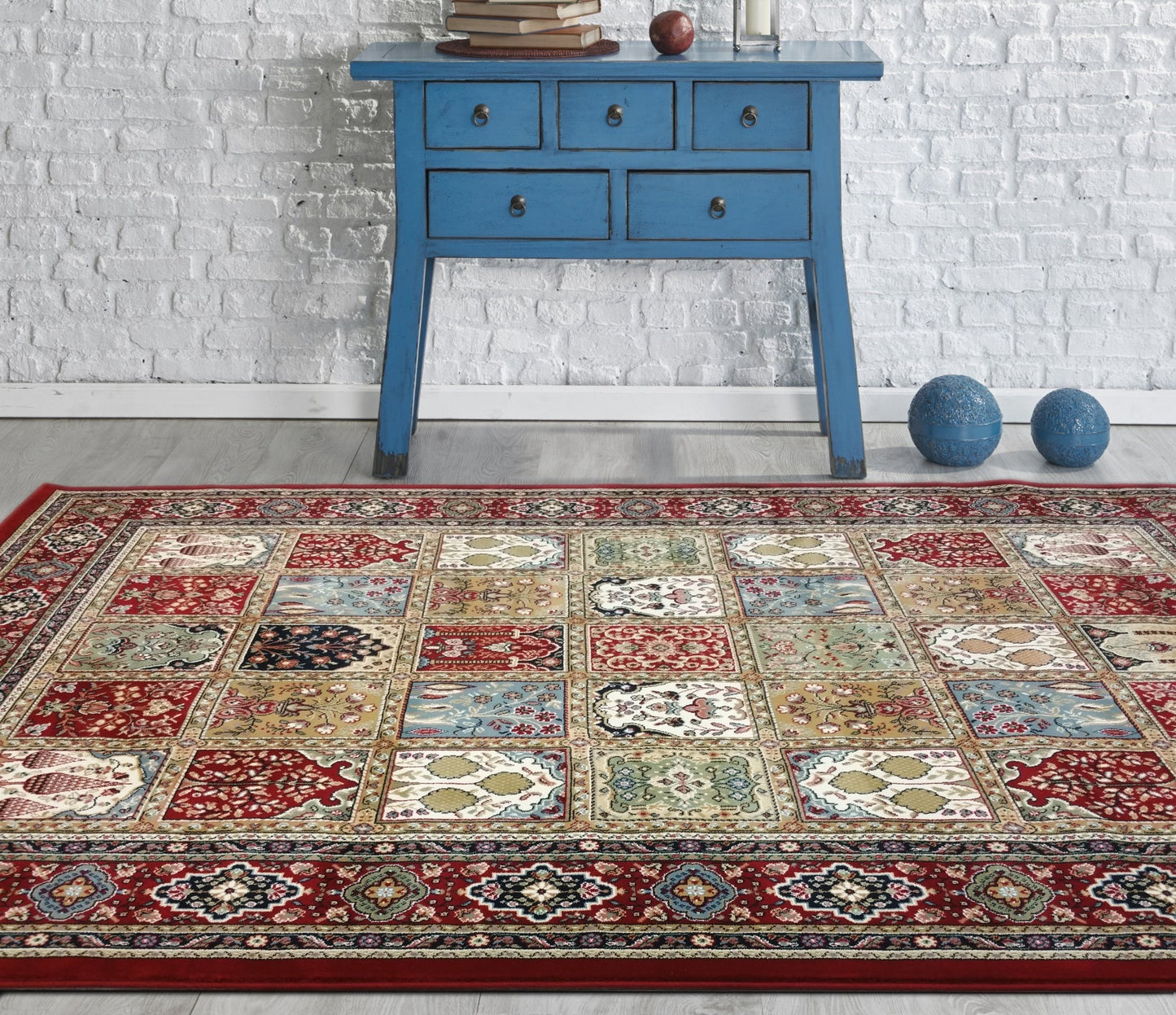 Charter T57112-1414 Traditional In Red Rug